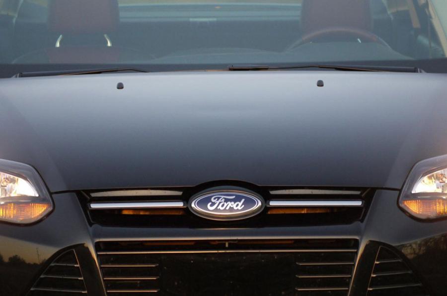  Ford Focus Titanium 2012 года  (фото 3 из 37)